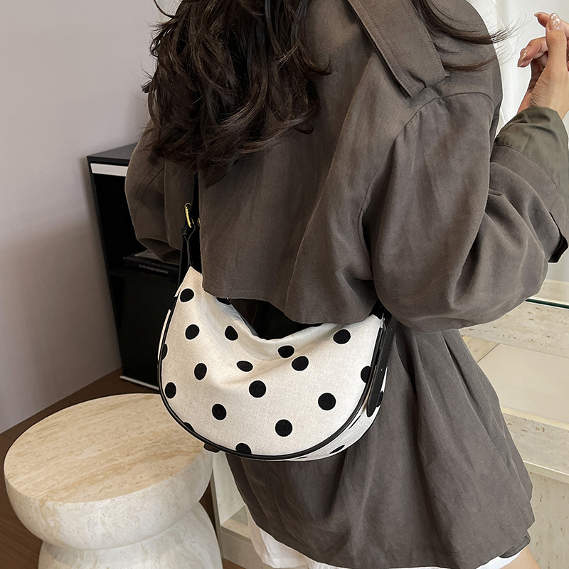 Hobo Bag Slouchy - Kadınlar için Puantiyeli Hobo Çanta, Kadınlar