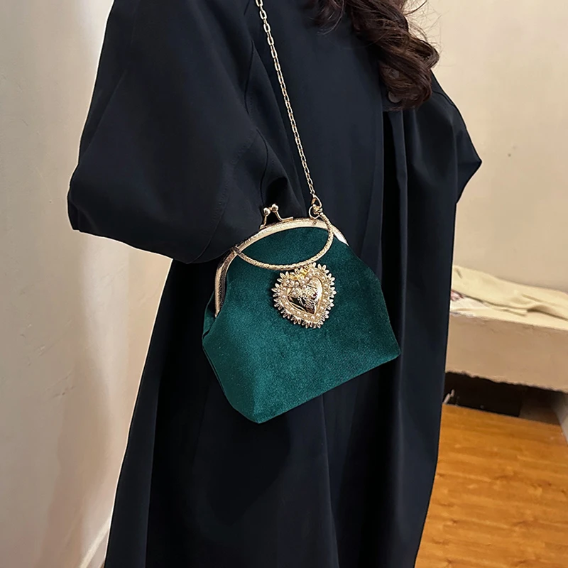 Women Bags Sale - Zincirler Kadife Çerçeve Kalp Akşam Yemeği
